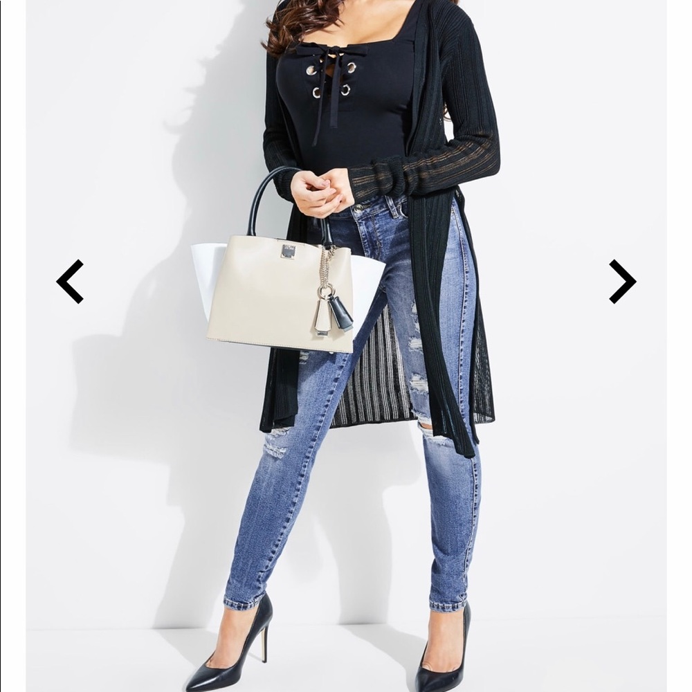 Guess destroyed sexy curve skinny jeans